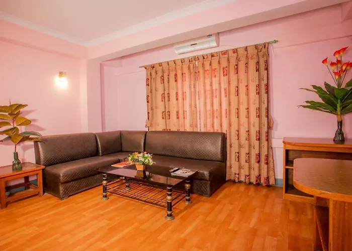 Hotel Oyo 120 Tayoma